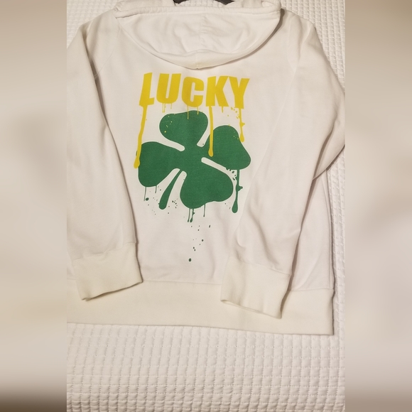 Vintage Rue 21 hooded sweatshirt, white with shamrocks, size XL - Picture 6 of 6